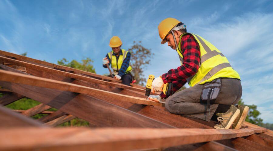 Expert Emergency Roof Repairs services in Homeland, FL